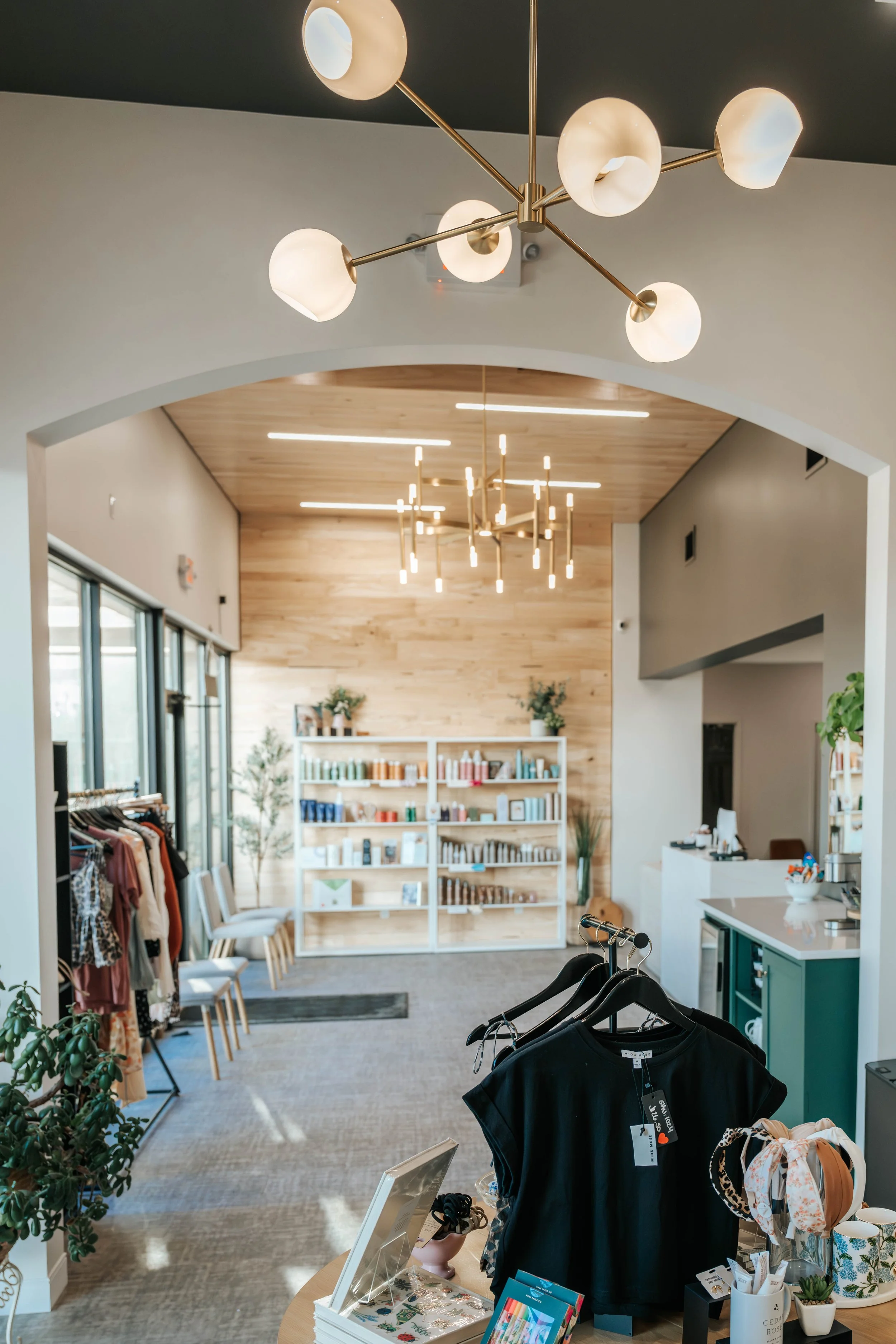 Lighting design for salon entry – Lumen Electric