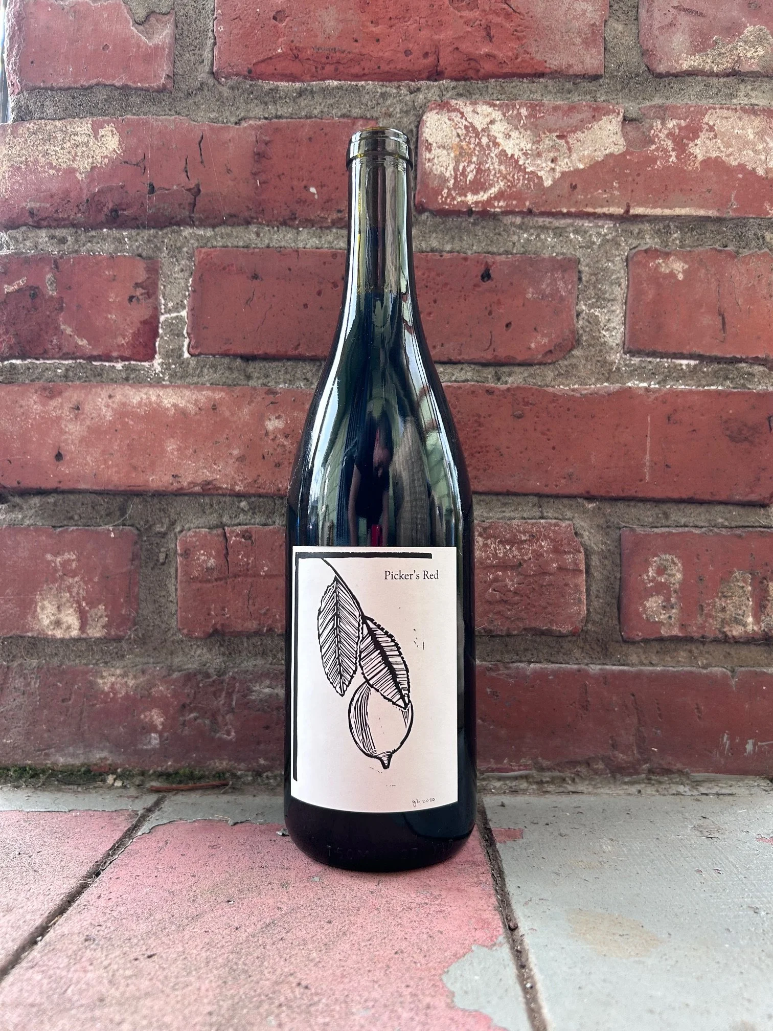 Little Crow "Picker's Red" Pinot Noir