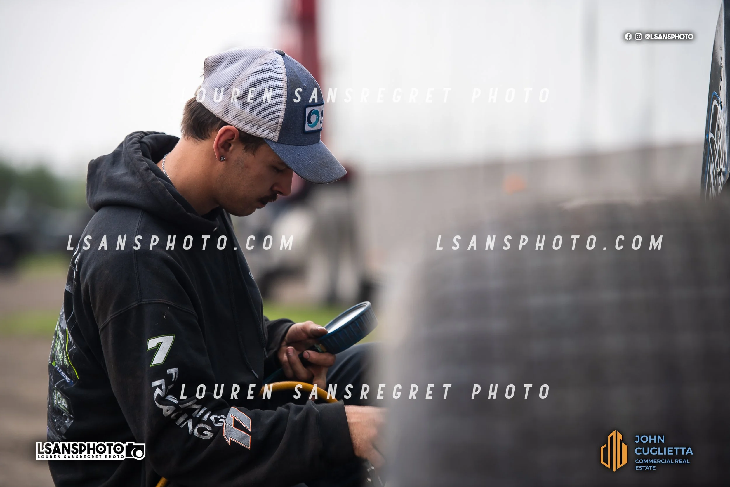 LS3_9260.jpg