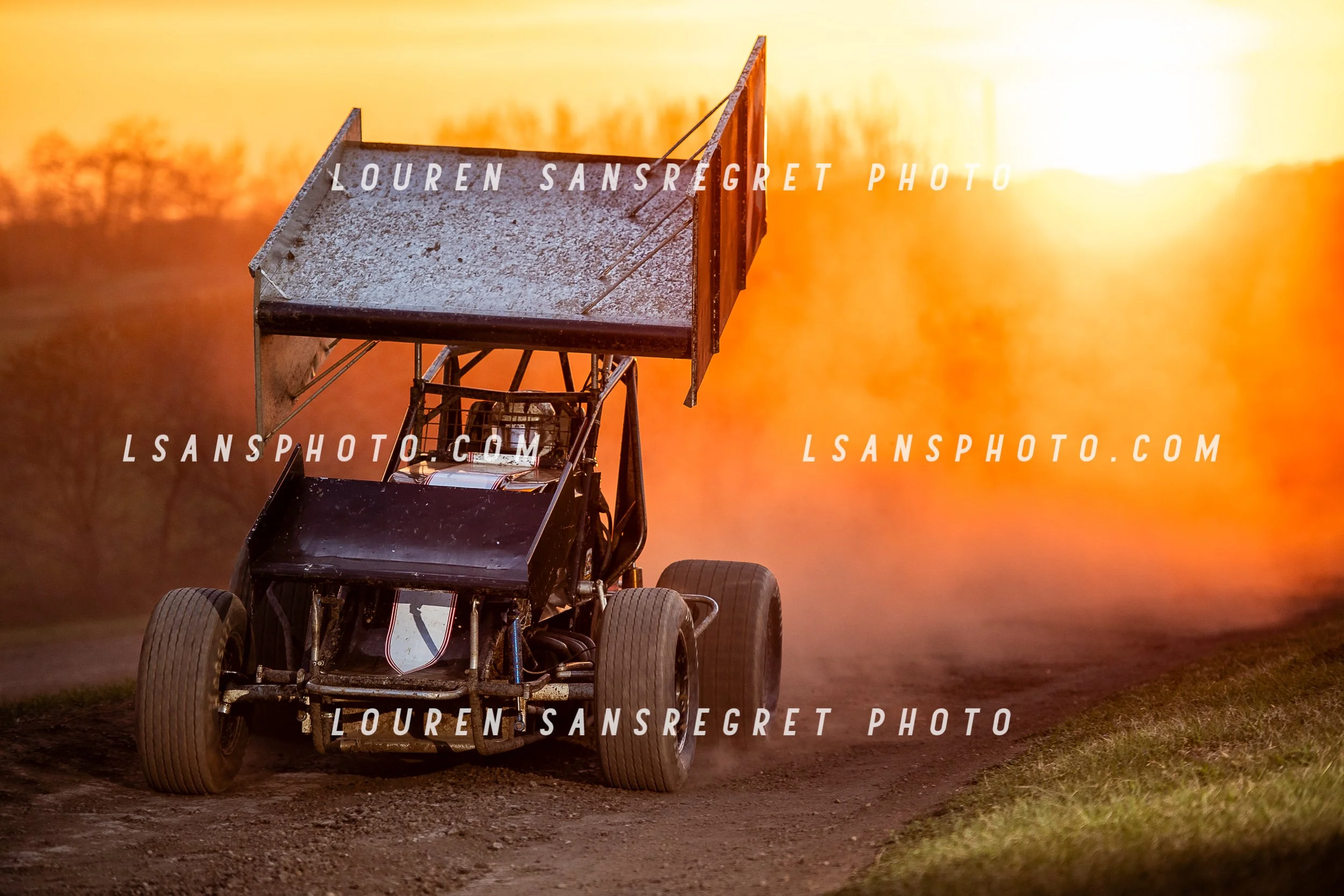 LS3_3221.jpg