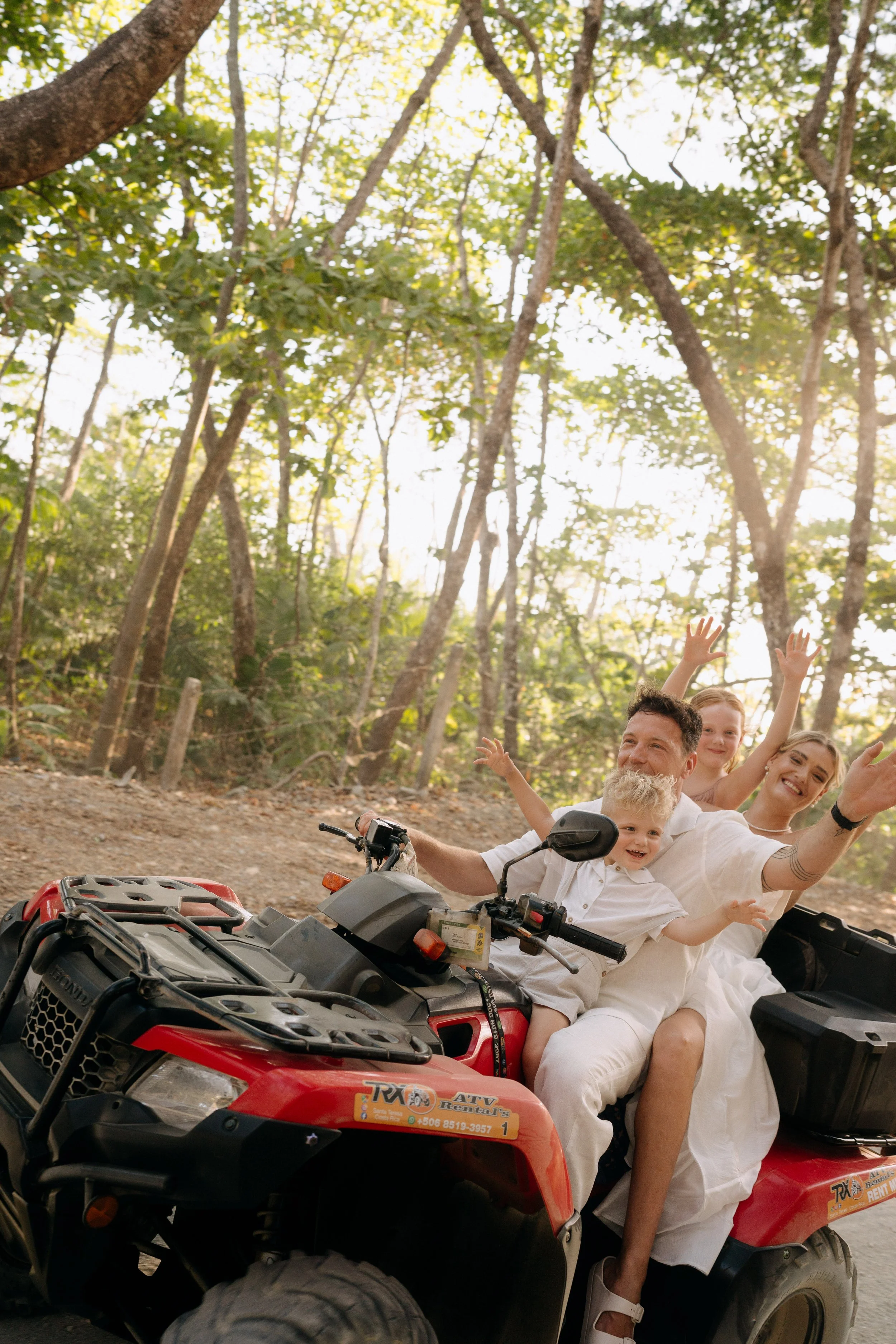 Sunset Beach Elopement in Santa Teresa | Anniek &amp; Mat