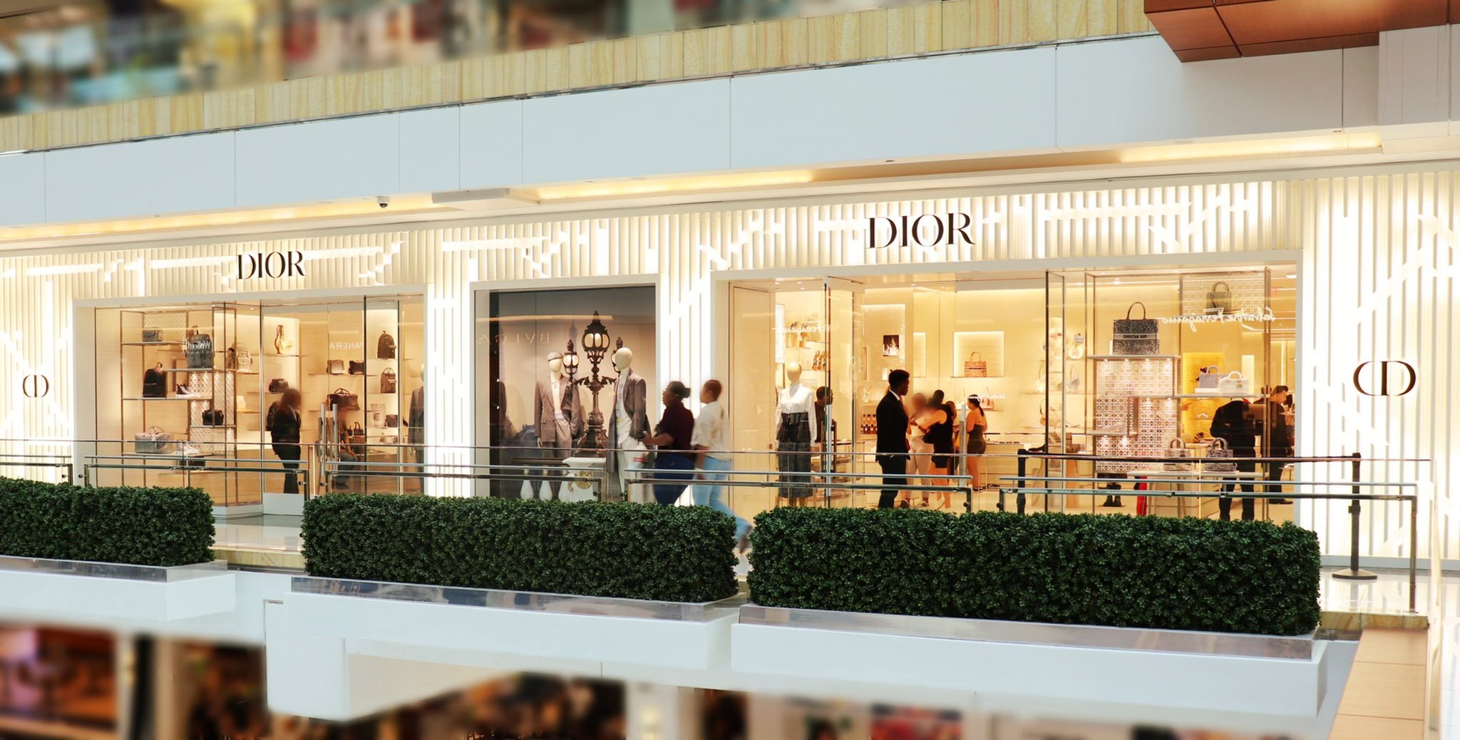 Dior_HTX-outside.jpg