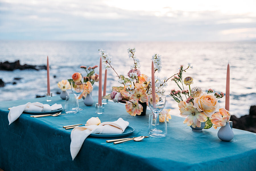 Sea you soon. ⁠⠀
⁠⠀
PC: @scottclarkphoto⁠⠀
Creative Direction + Flowers: @wildheartflowers⁠⠀
Place Settings: @setmaui⁠⠀
Linen: @latavolalinen⁠⠀
Venue: @waileamarriott