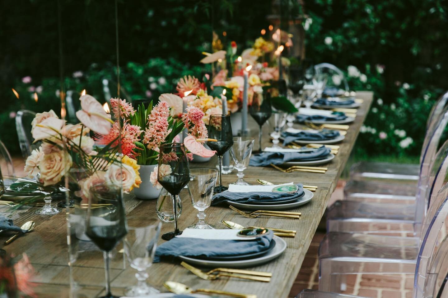 Love is a smoke made with the fume of sighs. - William Shakespeare⁠⠀
⁠⠀
PC: @melialucida⁠⠀
Planning + Design: @opihilove⁠⠀
Floral: @wildheartfloweers⁠⠀
Linen: @revemaui⁠⠀
Rentals: @rioeventdesign⁠⠀
Venue: @haikumill