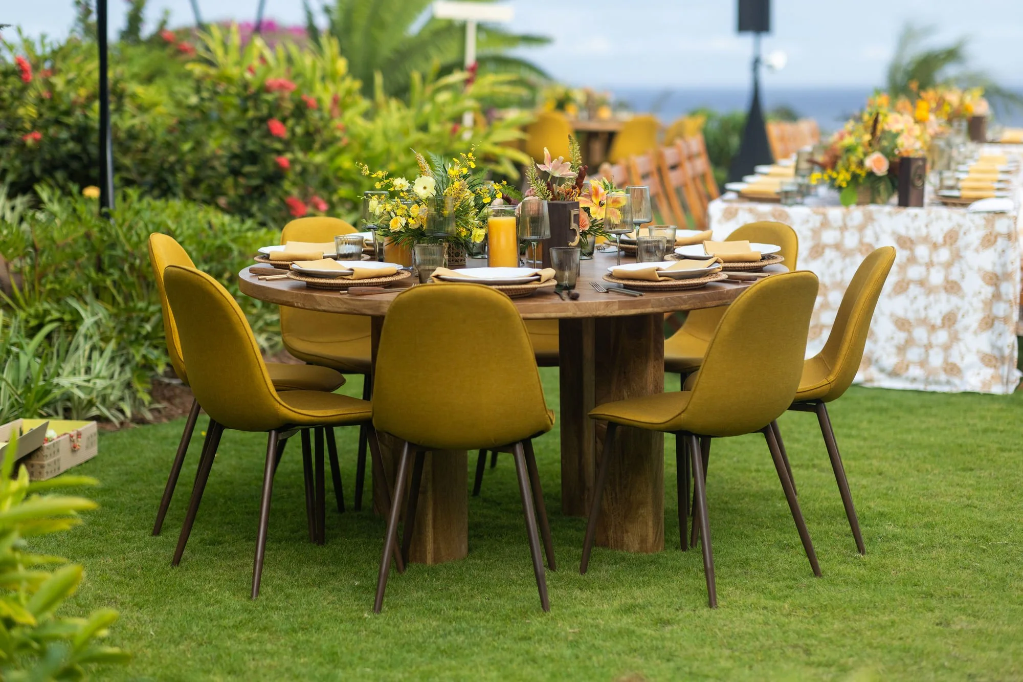 wedding-charger-plate-rentals-maui-05.jpg