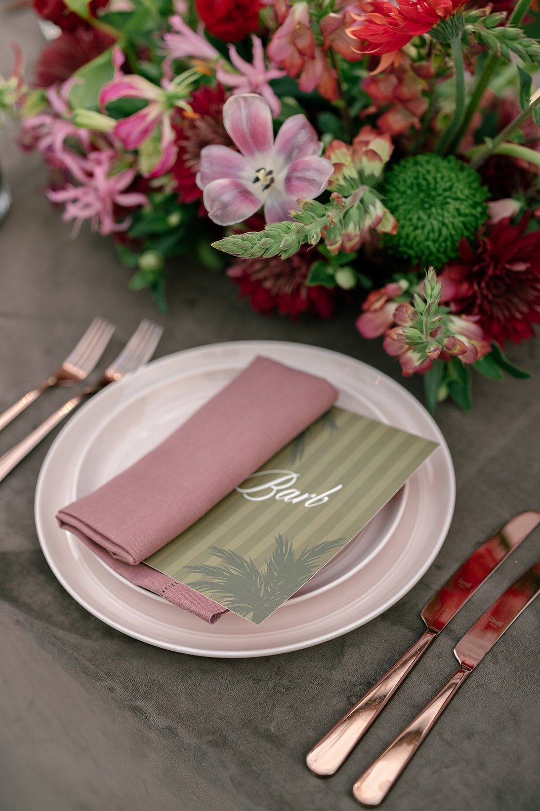 wedding-charger-plate-rentals-maui-02.jpg