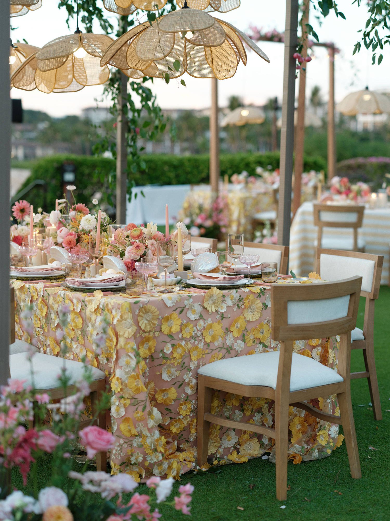 wedding-glassware-rentals-maui-01.jpg