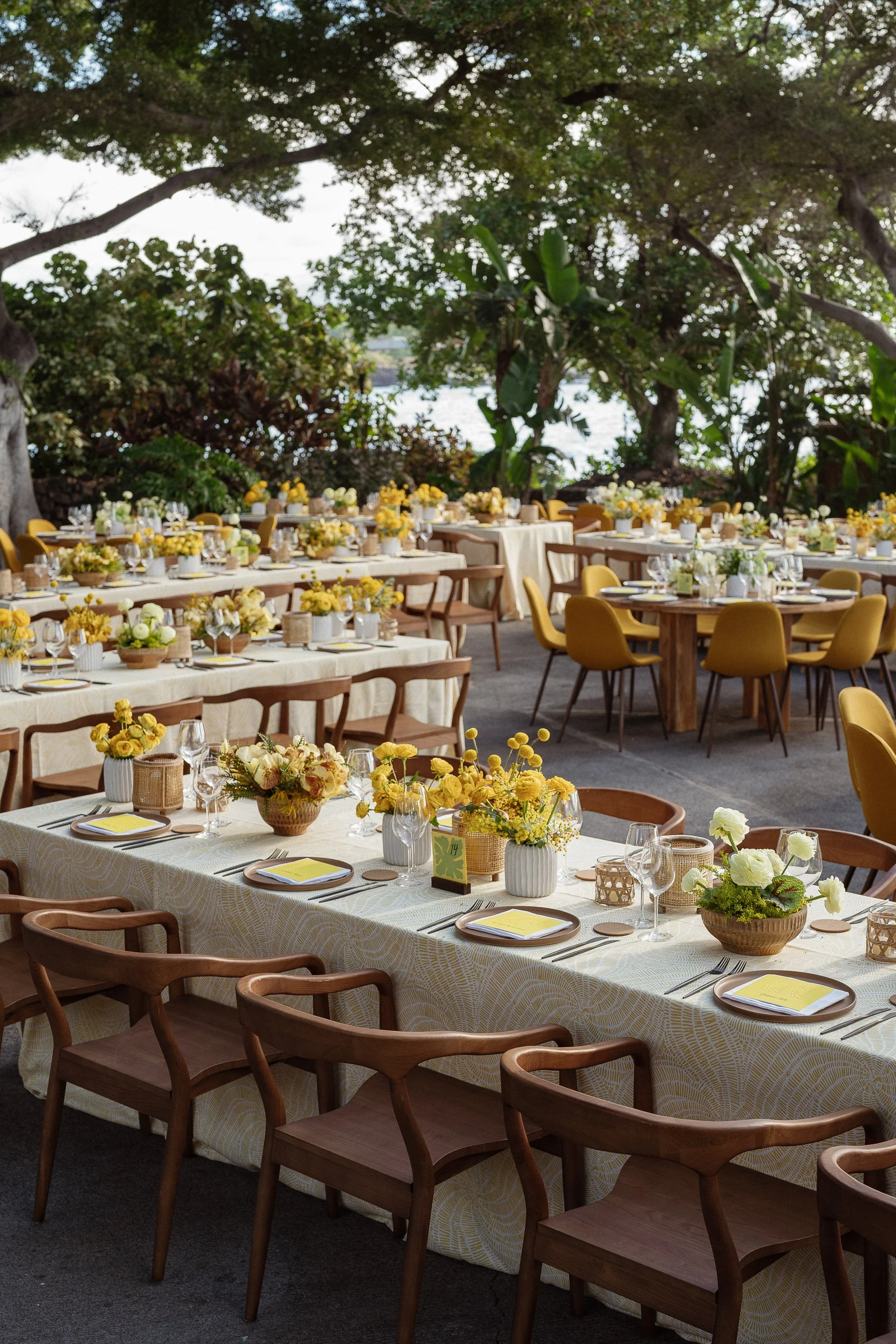 maui-tabeltop-rentals198-Claire&Charlie_Wedding.jpg