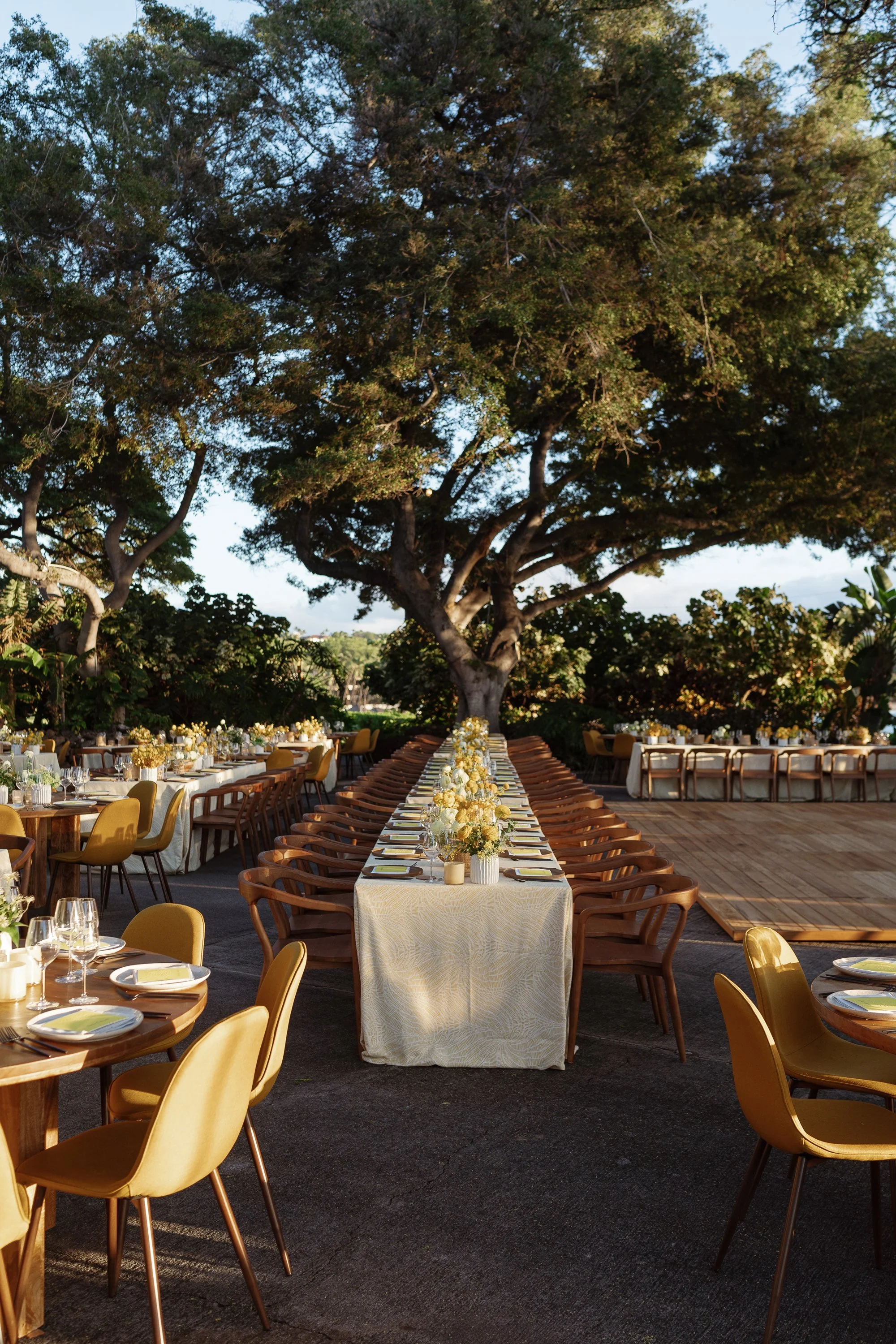 maui-tabeltop-rentals297-Claire&Charlie_Wedding.jpg