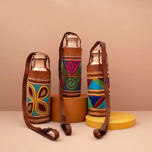 EMBROIDERED LEATHER BOTTLE CARRIER