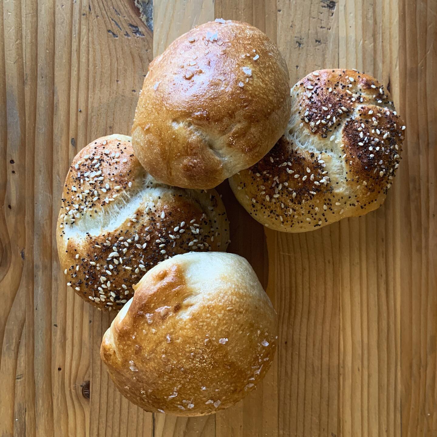 Best bagels in LA ✌🏼DM to pick up in Burbank! &mdash;&mdash;&mdash;&mdash;&mdash;&mdash;&mdash;&mdash;&mdash; #baking #bagels #dessert #cake #food #foodie #homemade #yummy #delicious #instafood #chocolate #cookies #pastry #baker #instagood #cupcakes