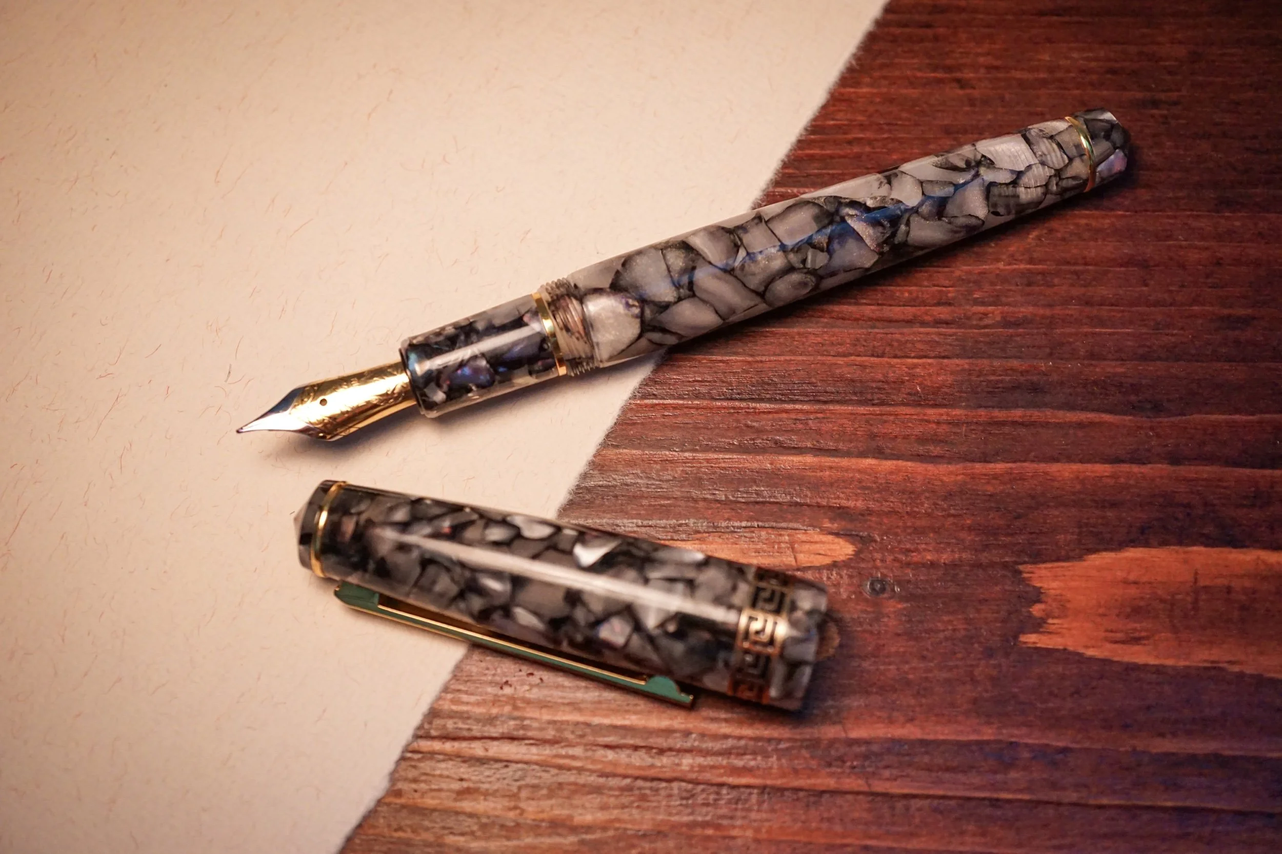 the italian pen you need, from Taiwain | Laban Ice Crack Fountain Pen Review