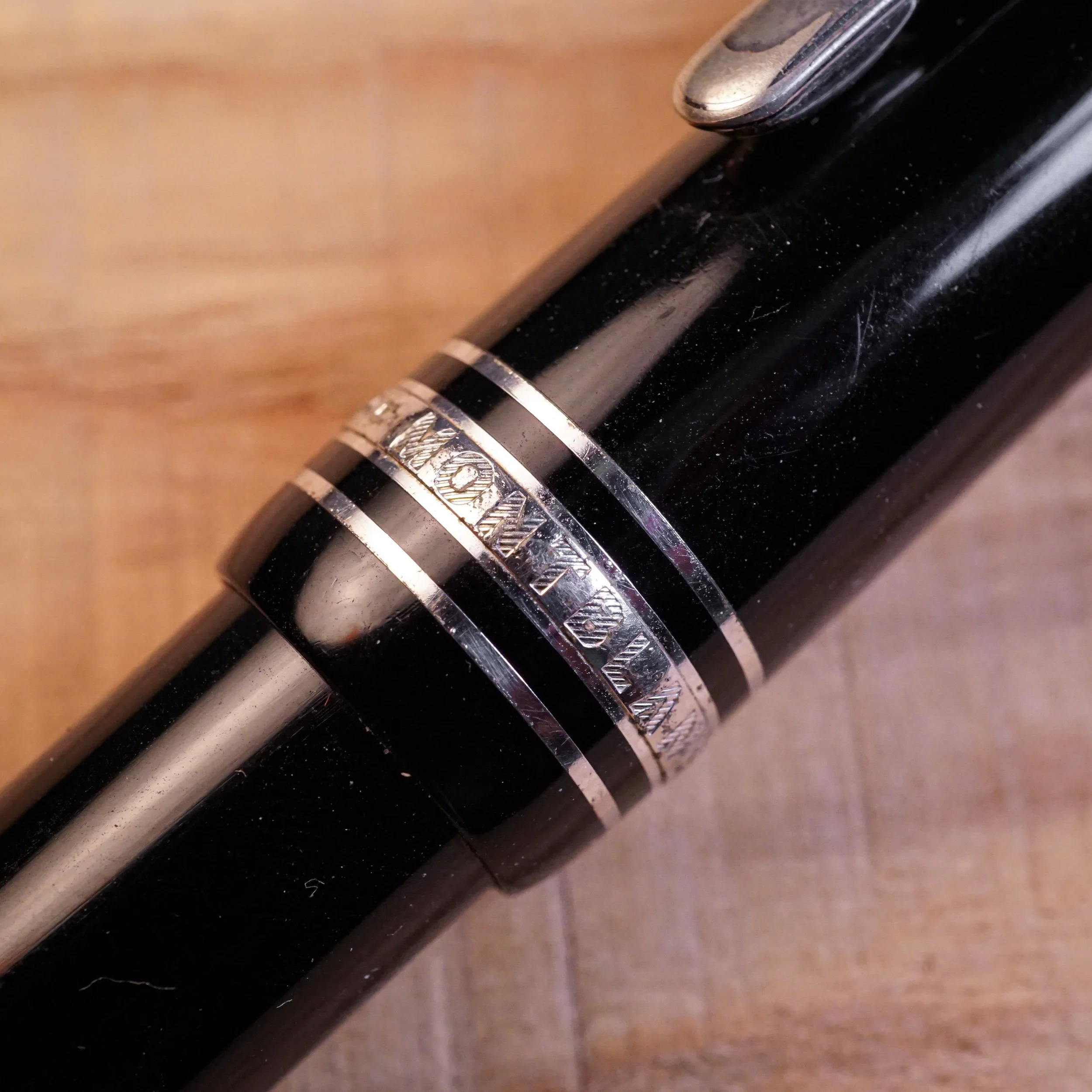 a clean looking “MONTBLANC” in the centerband of the 161