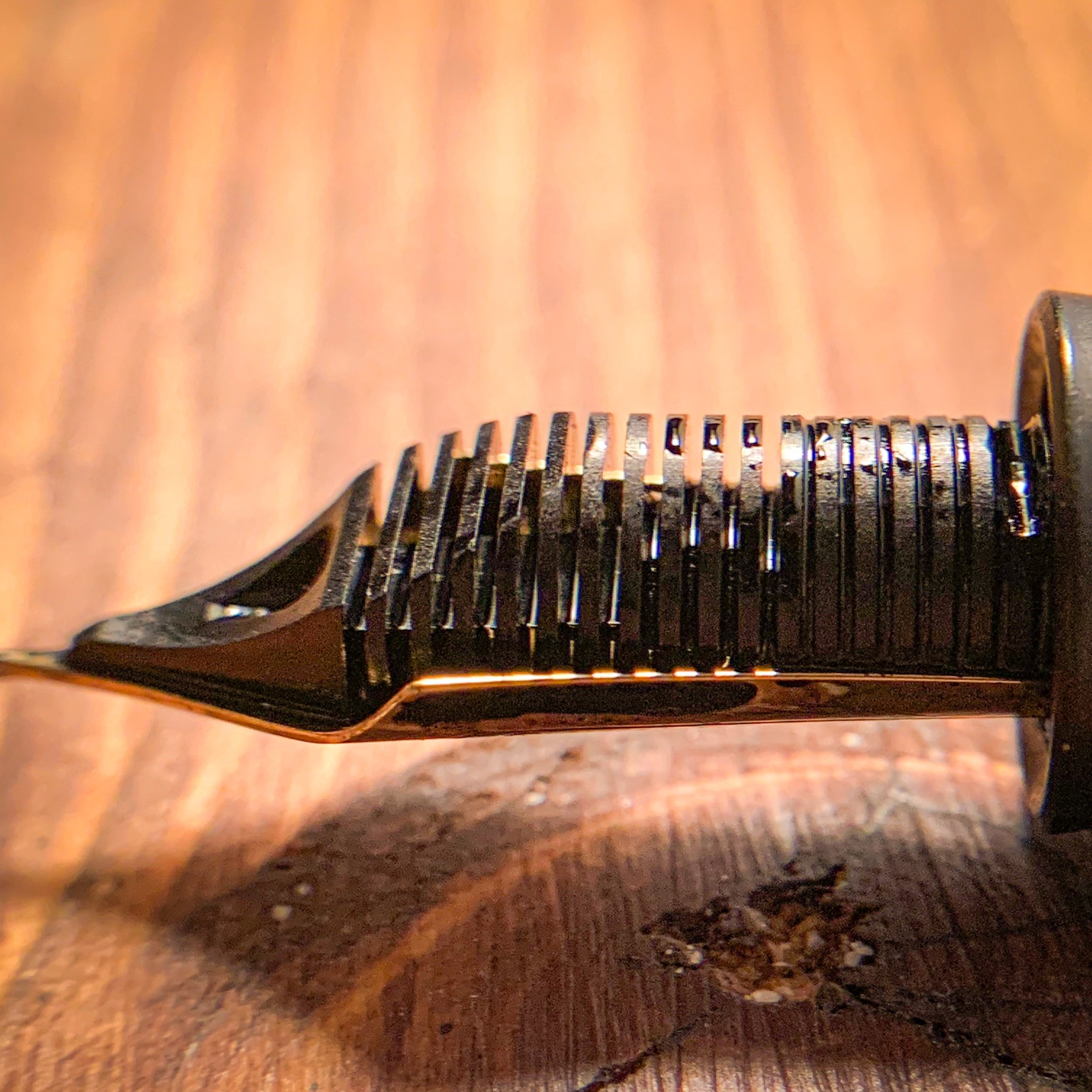 from the archive: the feed side view of a 90s 149, the fins are really sturdy and they would definitely hold up for a long time, while providing a wonderful ink flow