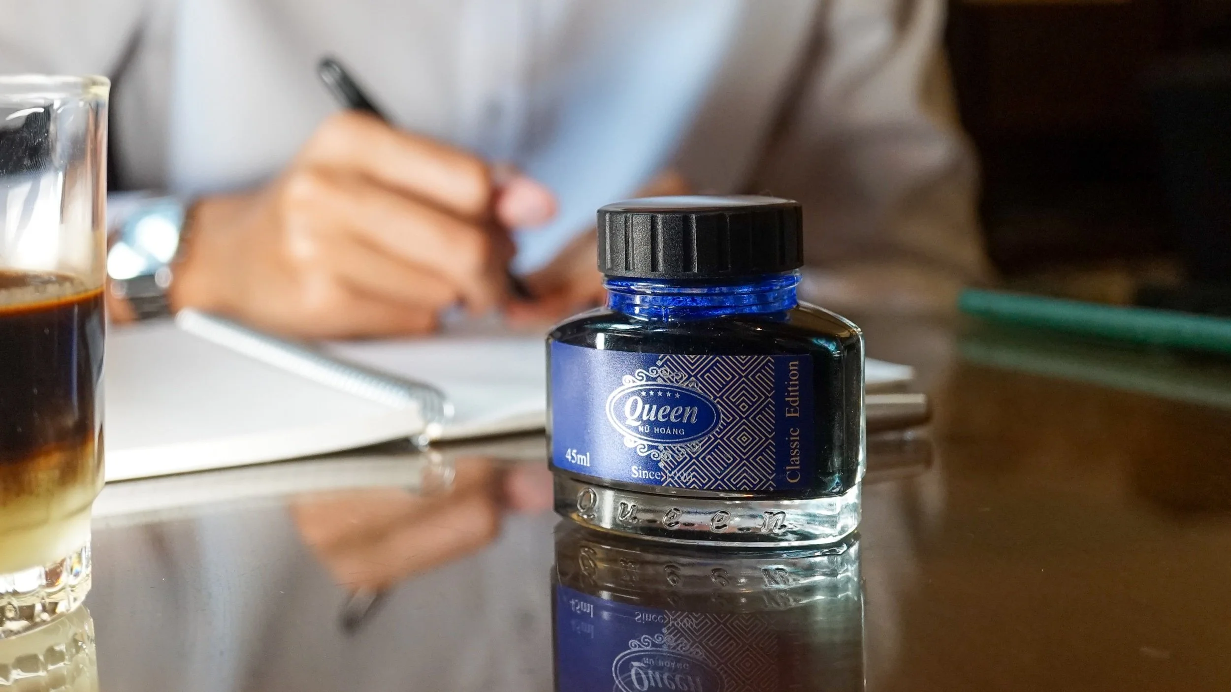 Why is this the most popular ink brand in Vietnam | Queen’s Classics Review