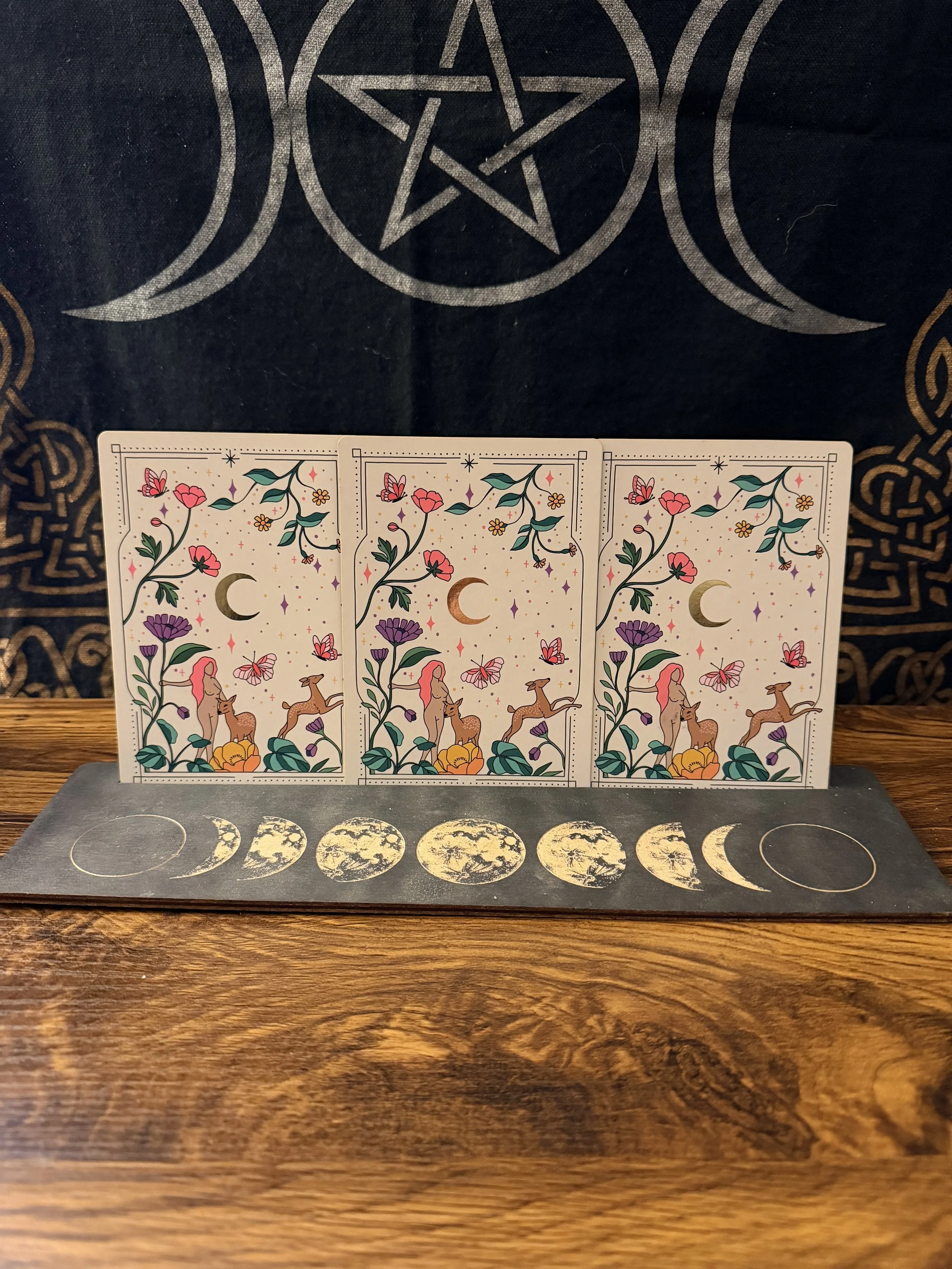 3 Card Oracle Reading