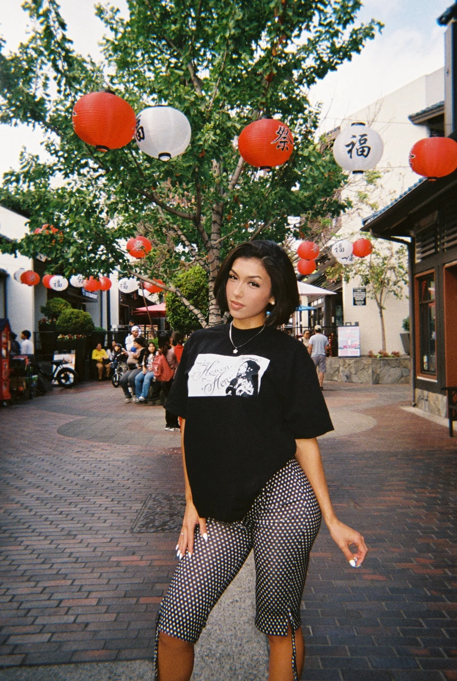 gg hih postcard tee .jpg
