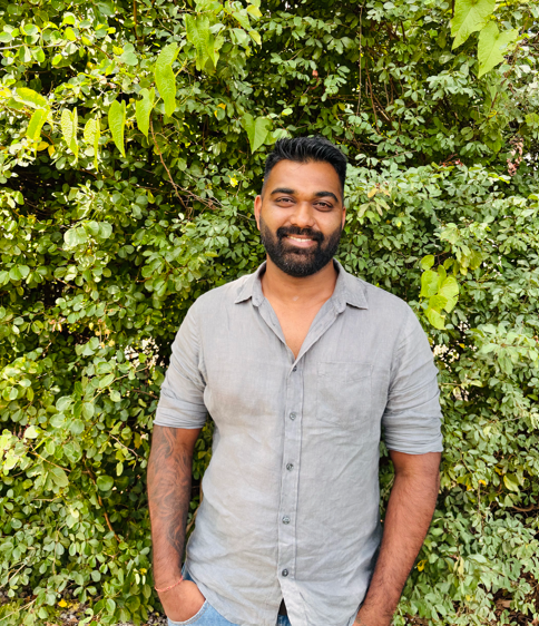 Vinessen Iyavoo, Chief of Staff at Red Pill Labs, portrait photo.