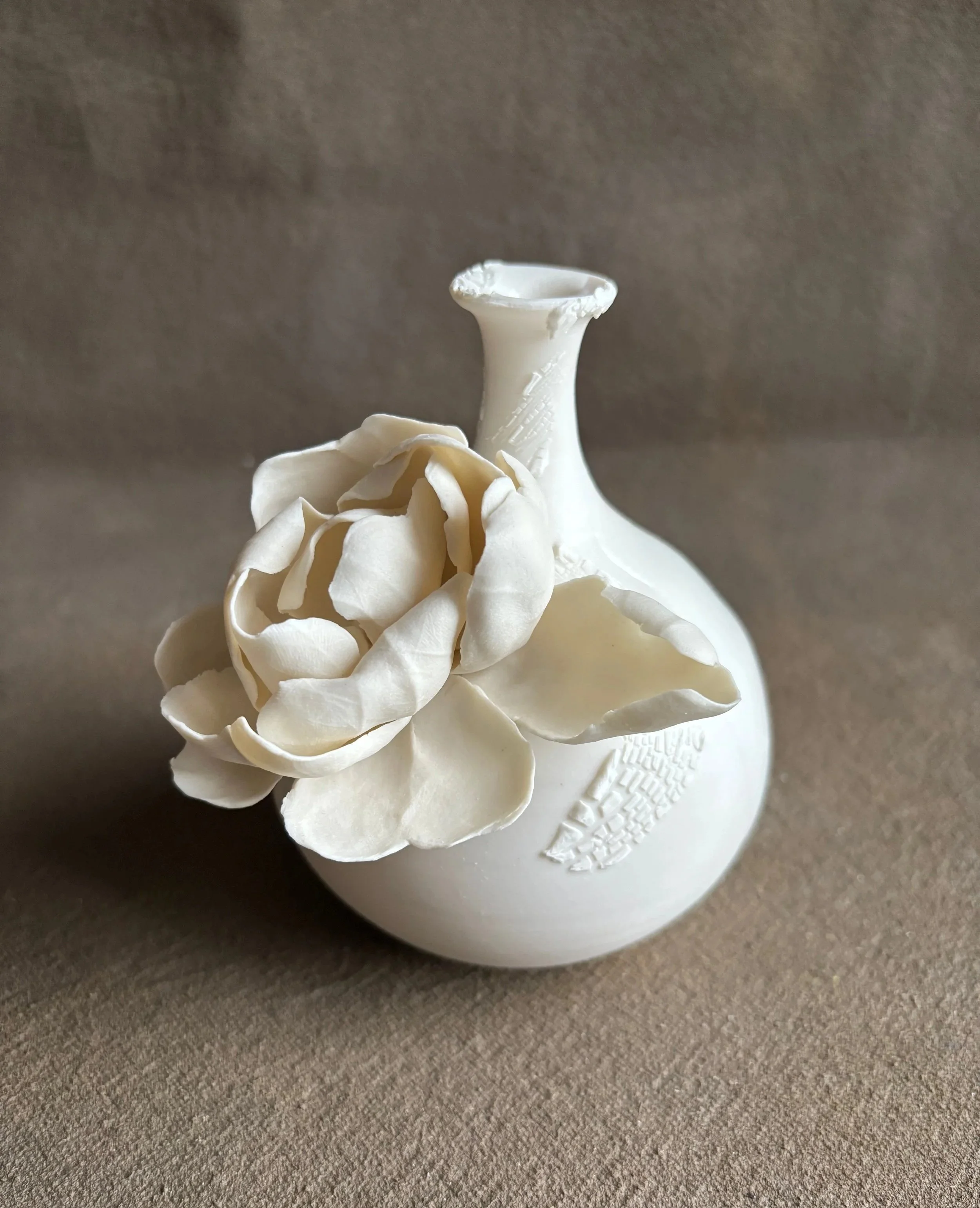 English Cottage Rose Vase