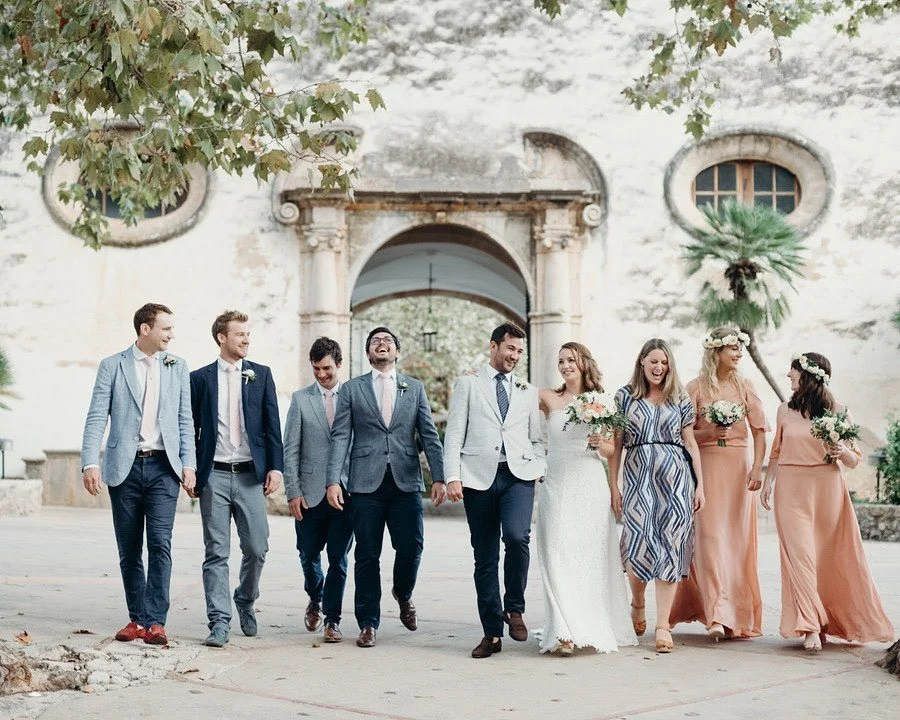 This feels like a trillion years ago 😭😭😭 but I am really happy to see weddings happening again 💪🏽