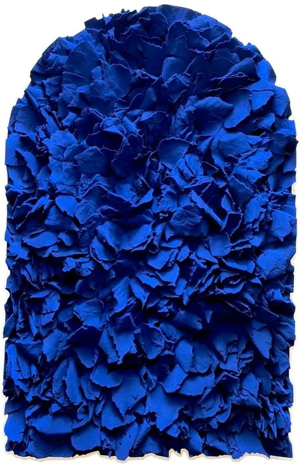 IKB Ground, 2026, pigmenterat polyvinyl på polyuretan, 155 x 100 cm