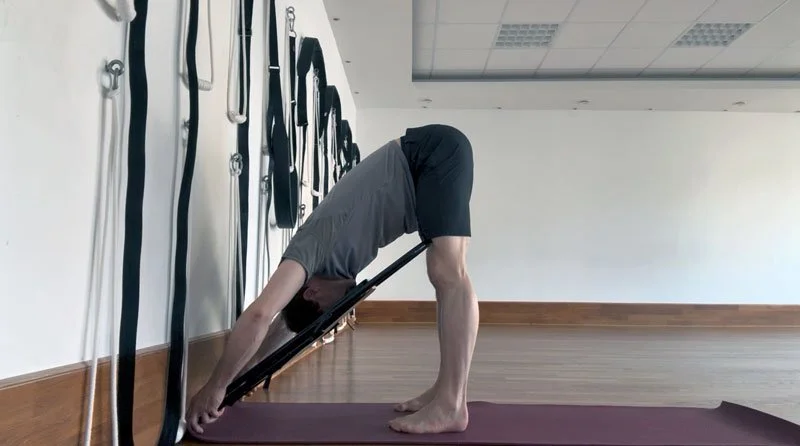 uttanasana.jpg