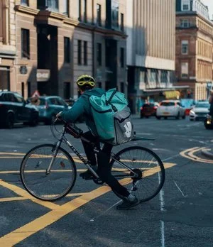 Ristorazione a domicilio: perché il fenomeno del food delivery è inarrestabile