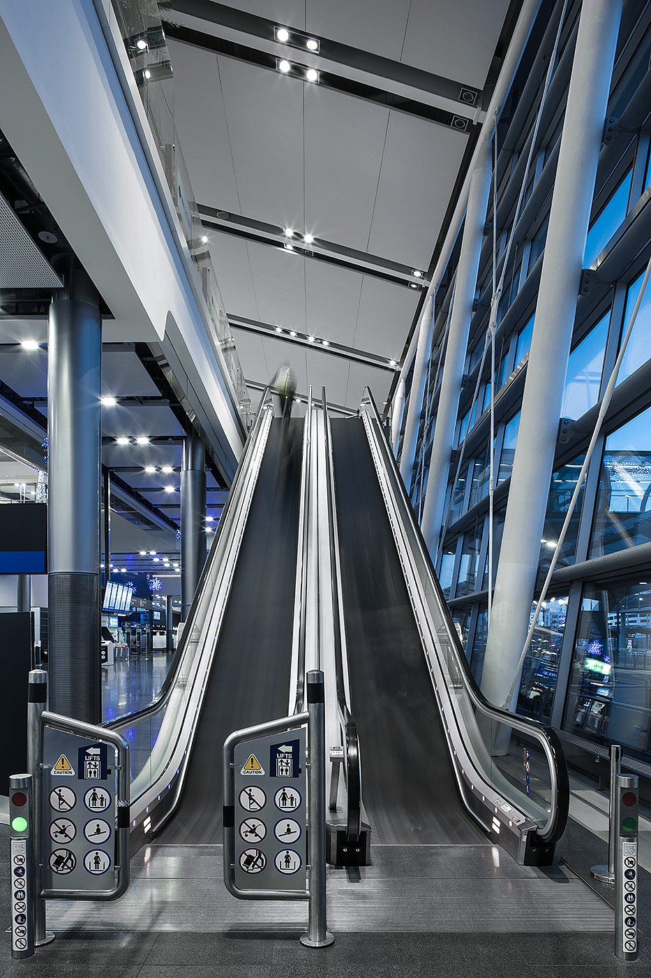 Dublin Airport Terminal 2. © Photograph by Roger O’Sullivan