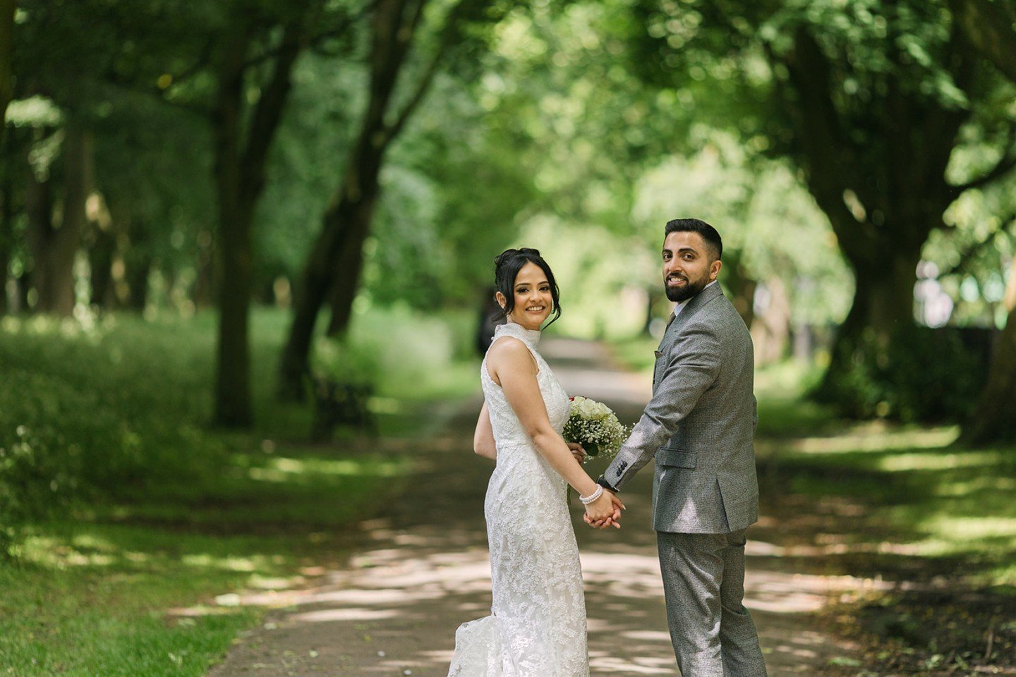 Portraits at noon? No problem! Shooting portraits when the sun is at its highest doesn't make for the easiest or most flattering light (at least not always).

If you're looking into the sun you will no doubt be squinting, or struggling to keep your e