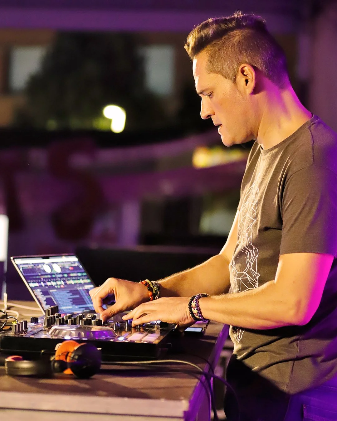 ivan-jimenez-dj-03.JPG