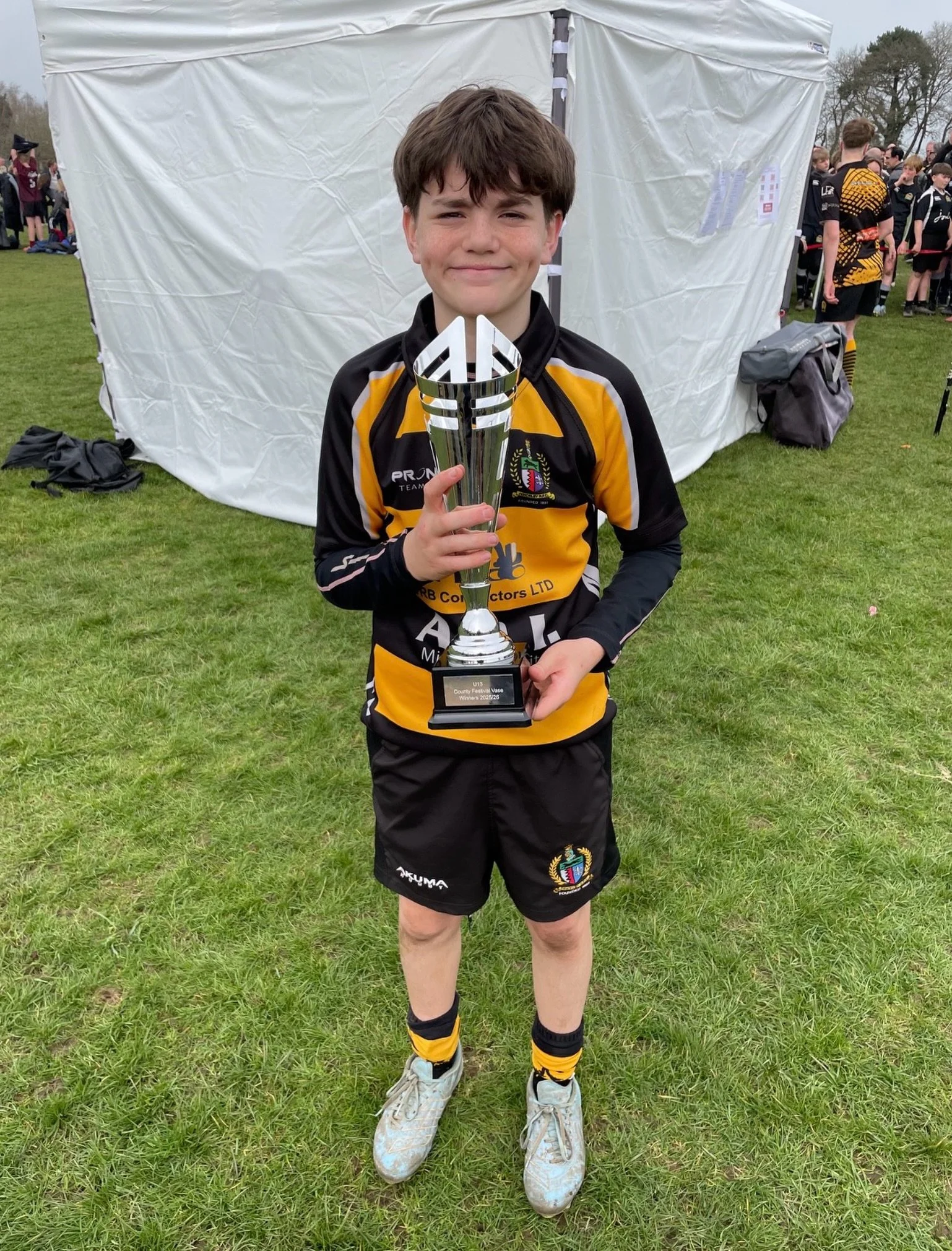 Congratulations to Blake who has gained an opportunity to join Oakham School starting in September 🔥

Blake has been training with NLR at our Monday evening Academy in Leicester for 2 seasons, and in that time, has applied himself in training at a l