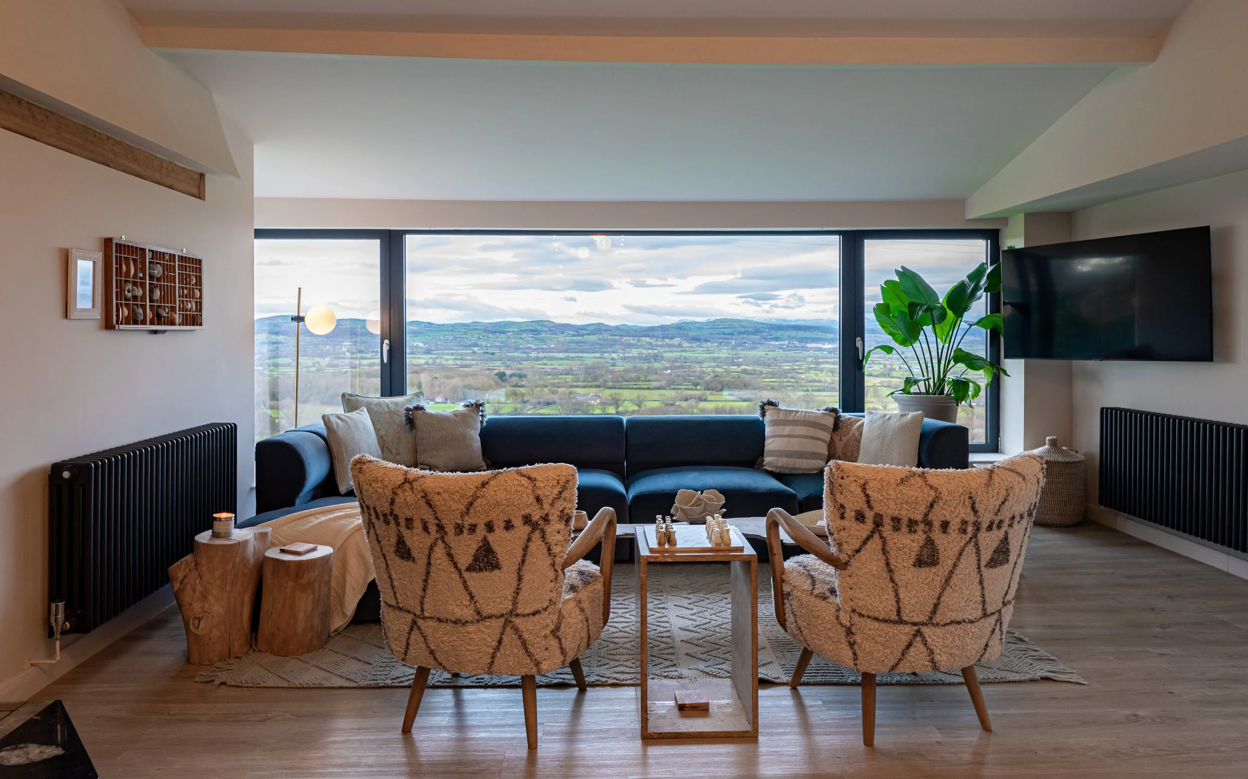 Bryniau Isaf (1).jpg