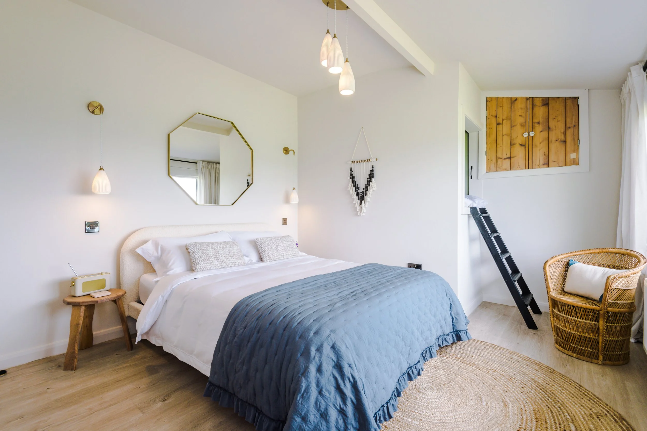 /luxury-king-bedroom-with-cabin-bed