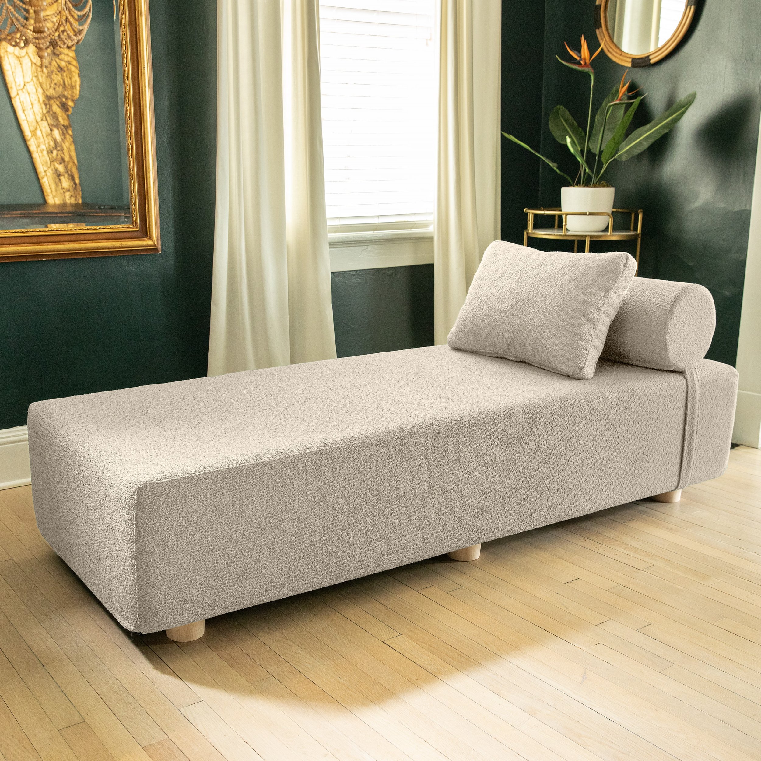 alvy-daybed-boucle-cream-gladys206-lifestyle-2-3000x3000.jpg