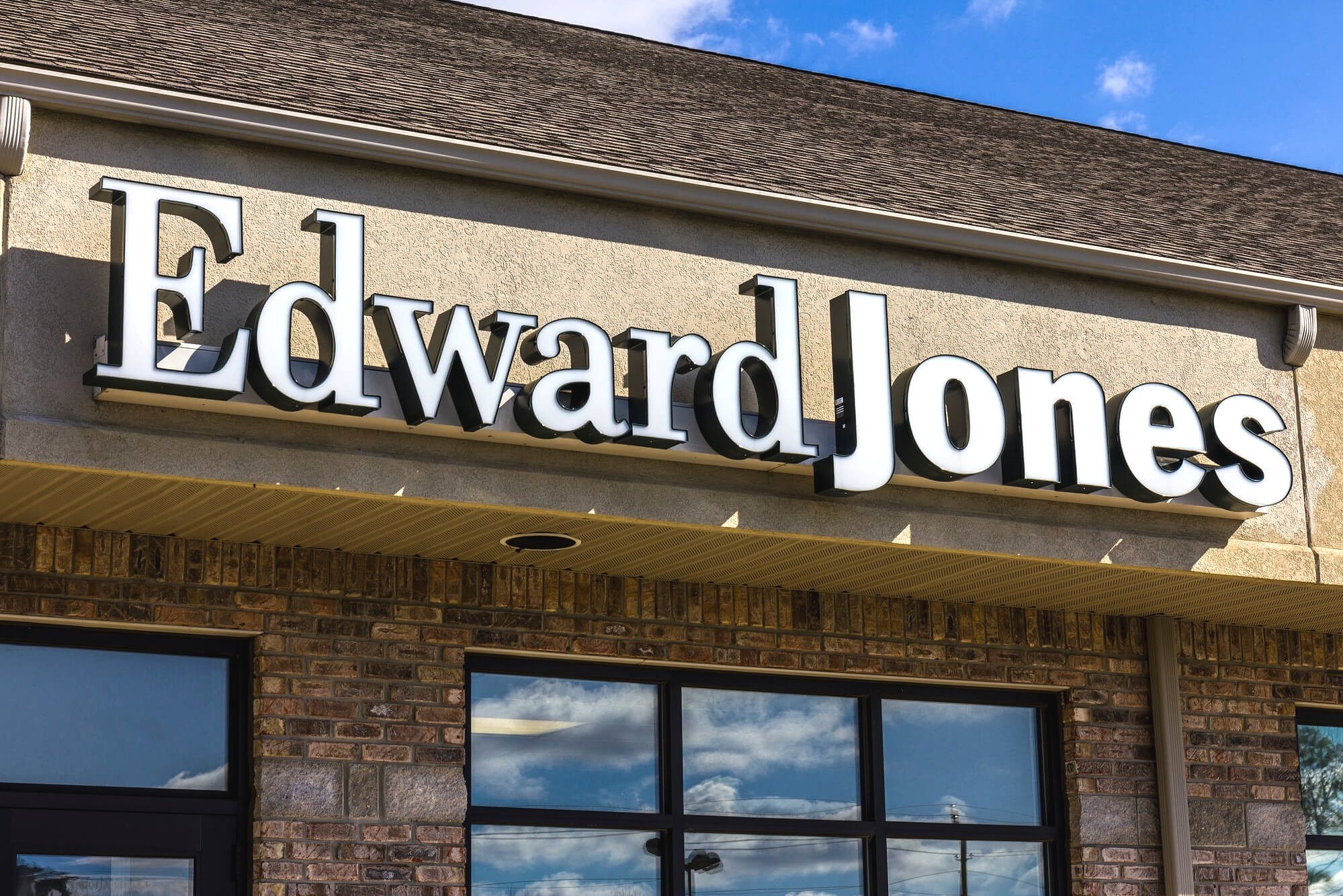 edward-jones+%282%29.jpg