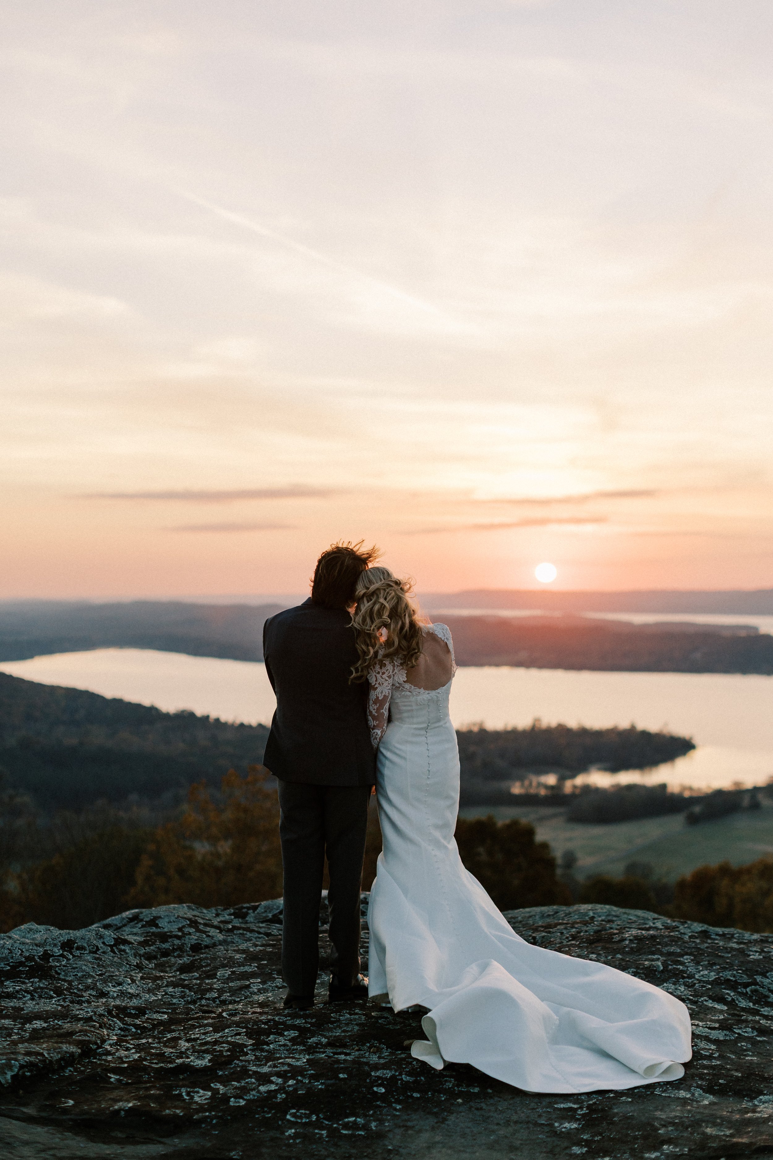 14_Couple At Sunset_1369.jpg