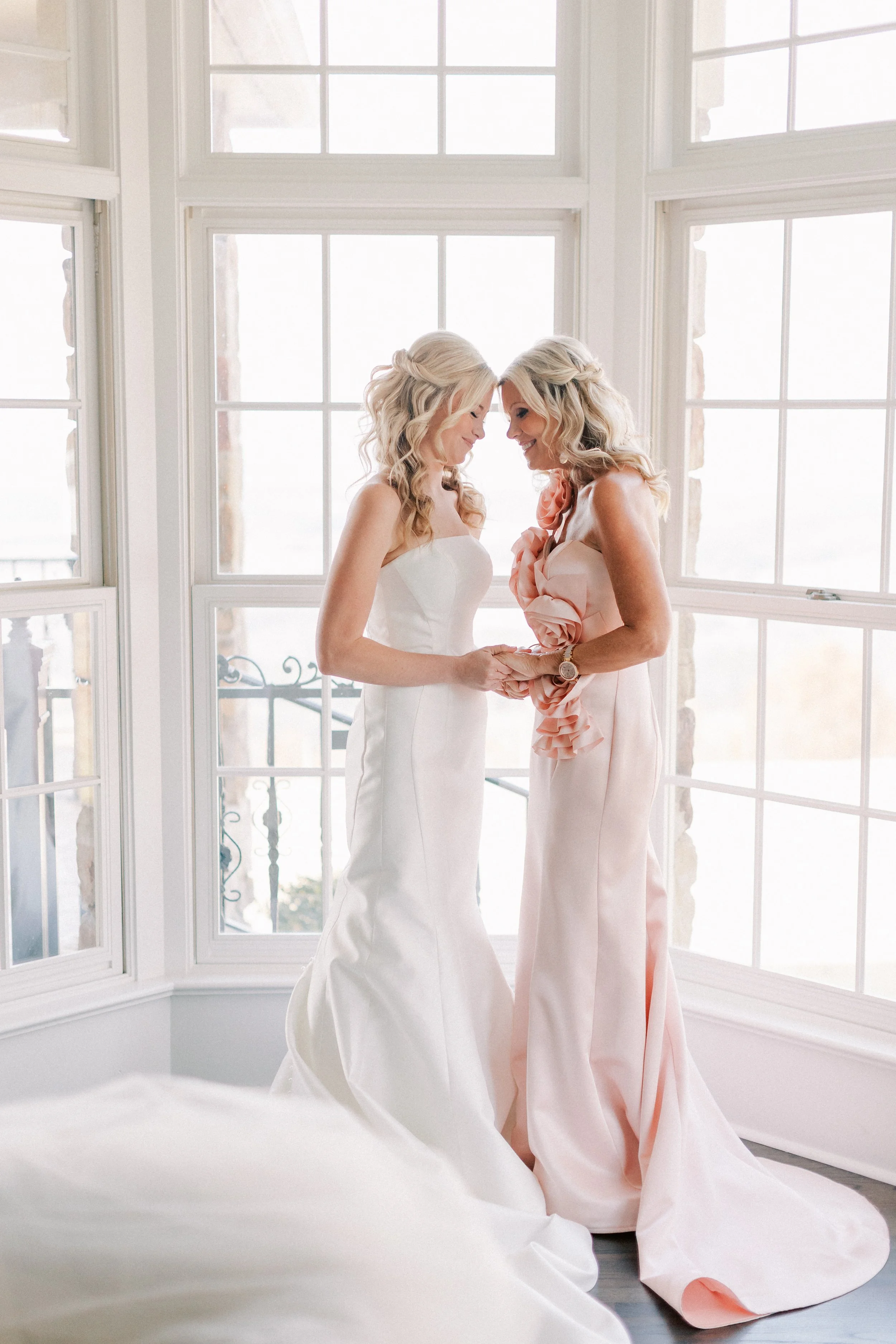 02_Bride Getting Ready_0144.jpg