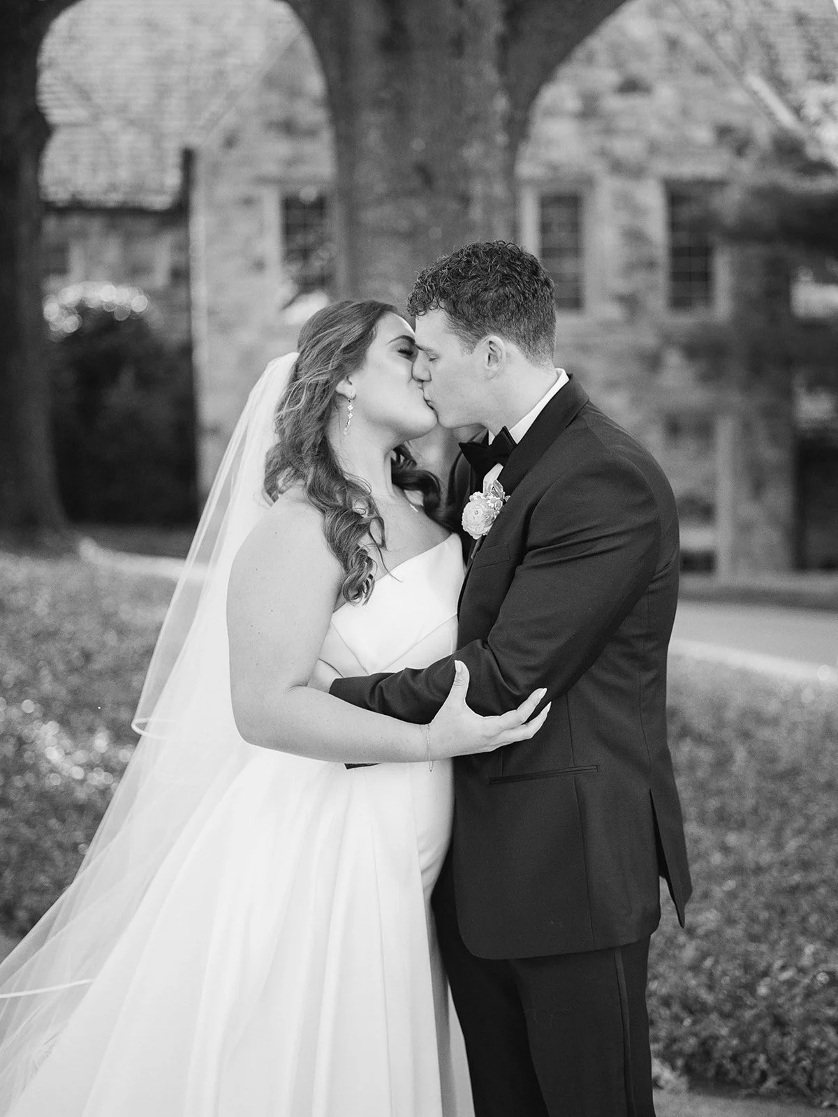 Elizabeth & Landon_Sneak Peek-98.jpg