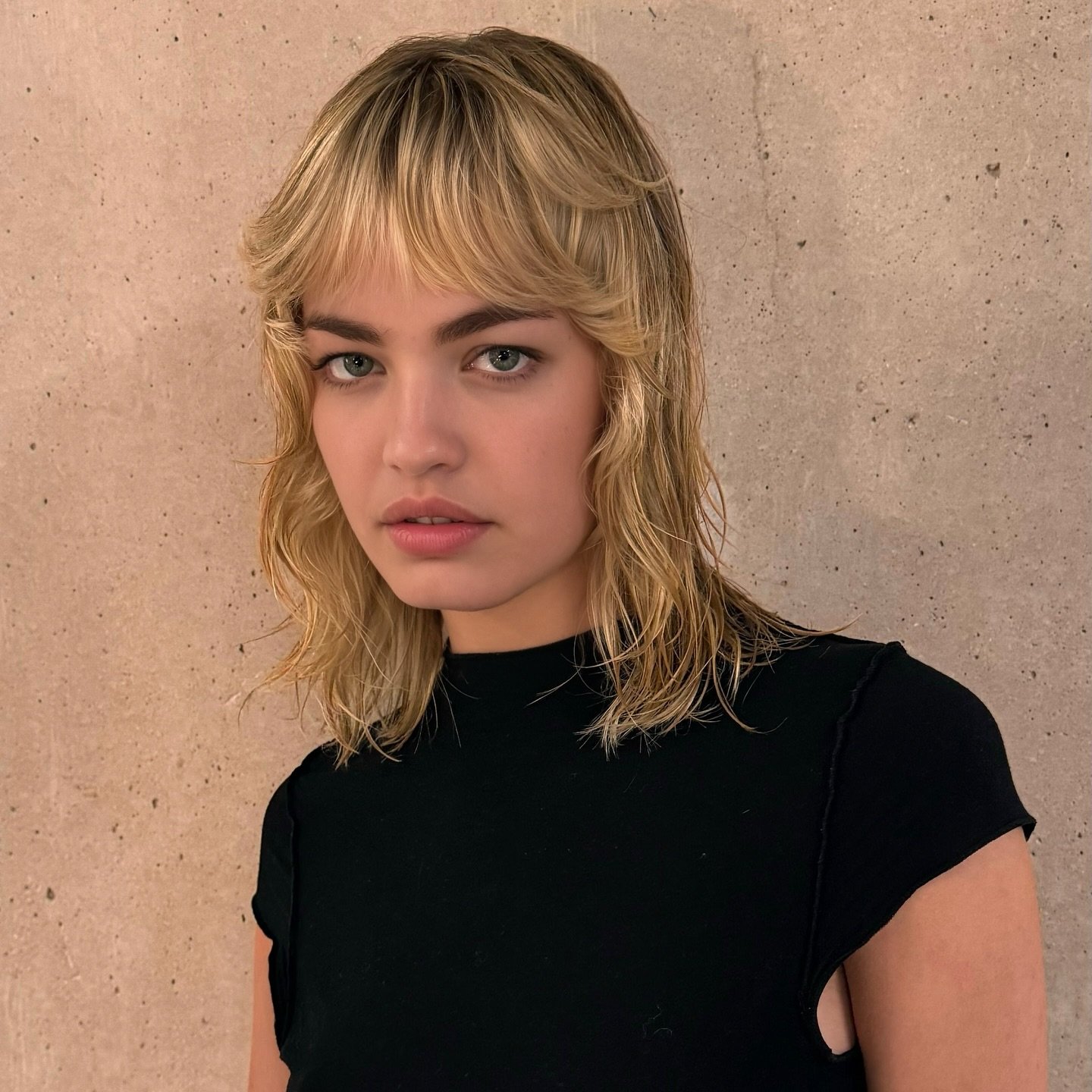 A modern shag. 

Bold texture, Bold layers, Bold framing. 

&ldquo;The Shag&rdquo; will forever be a classic favourite here at Radio. Perfect for hair types with natural texture and movement, it&rsquo;s the way you style it, which will give it the mo