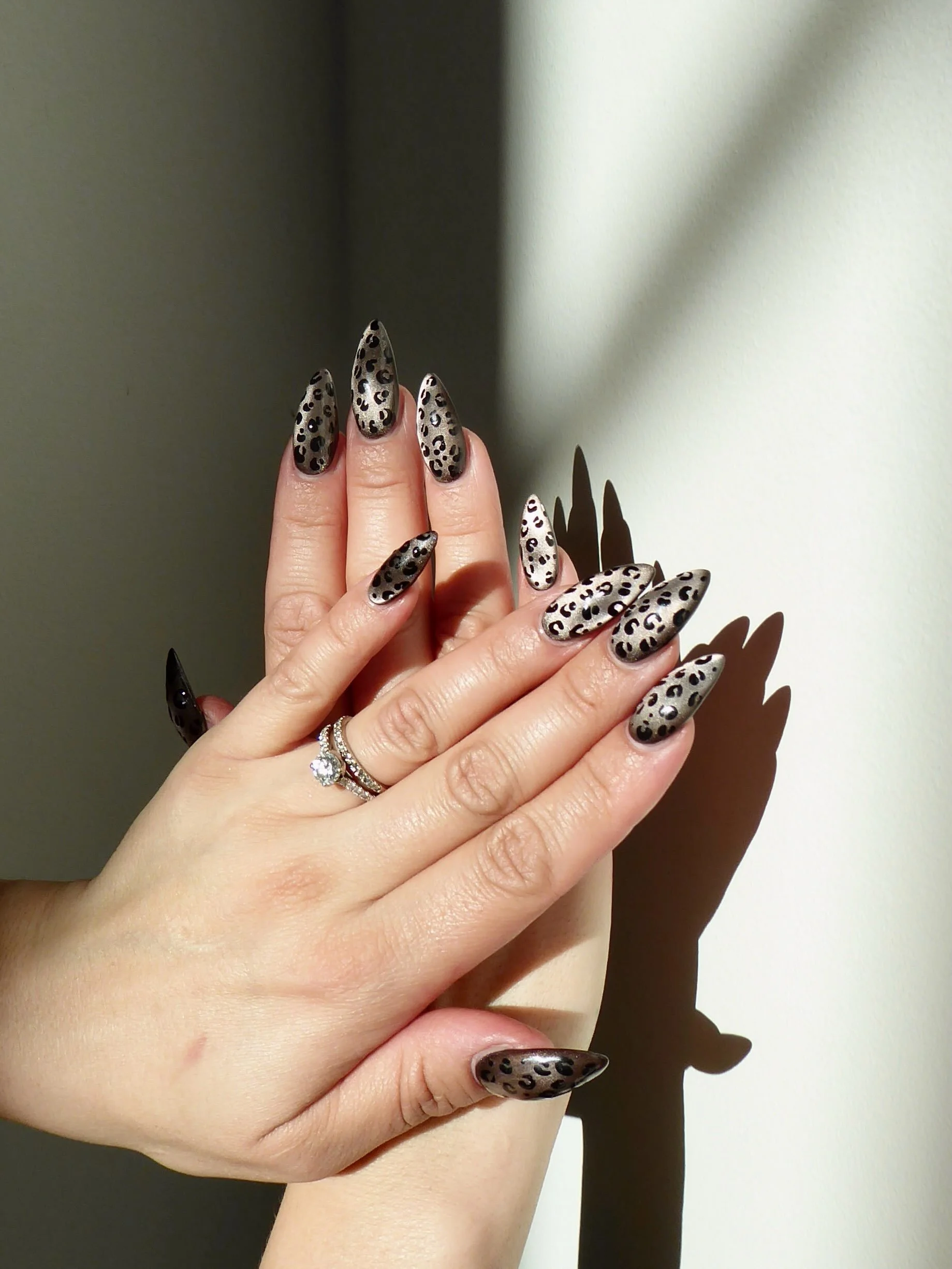 Cat-eye nails? Yeah&hellip; they&rsquo;re still having their moment. 👀✨

🍂 Fall nails are calling.
🕷️ Marissa is ready.
✨ Your next set is waiting.

Book your fall appointment with @gelouslaquerlounge at Nude before her October spots disappear.