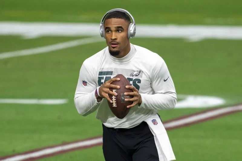 Jalen Hurts - AP_Jennifer Stewart.jpg