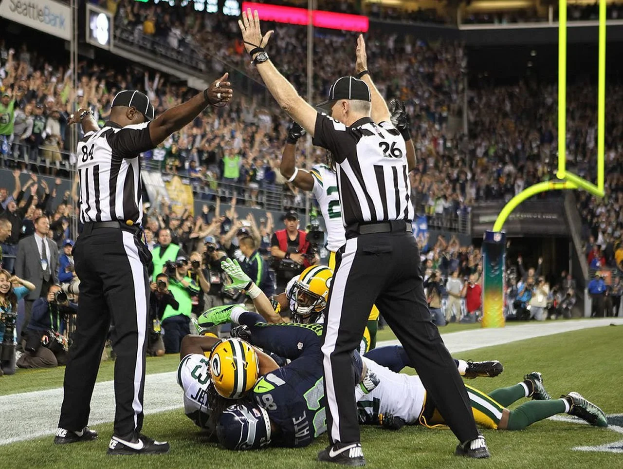 Opinion: The NFL has a Reffing Problem