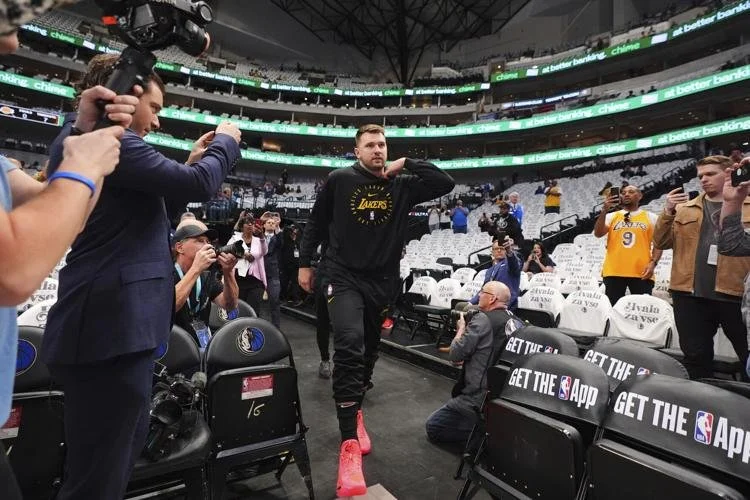 Tears and Triumph: Luka Drops 45 Points in an Emotional Masterpiece As He Returns To Dallas