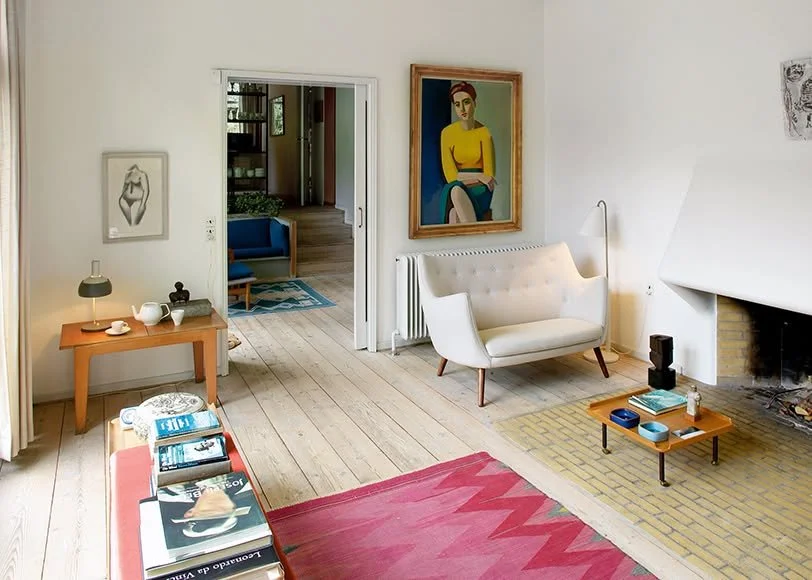079_15 Mid-Century Modern-Inspired Living Ro.jpg