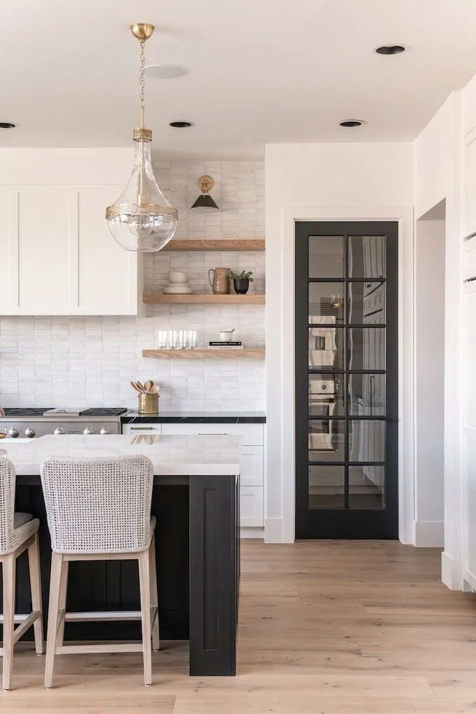 173_Gorgeous Kitchen With a Glass Pantry Doo.jpg