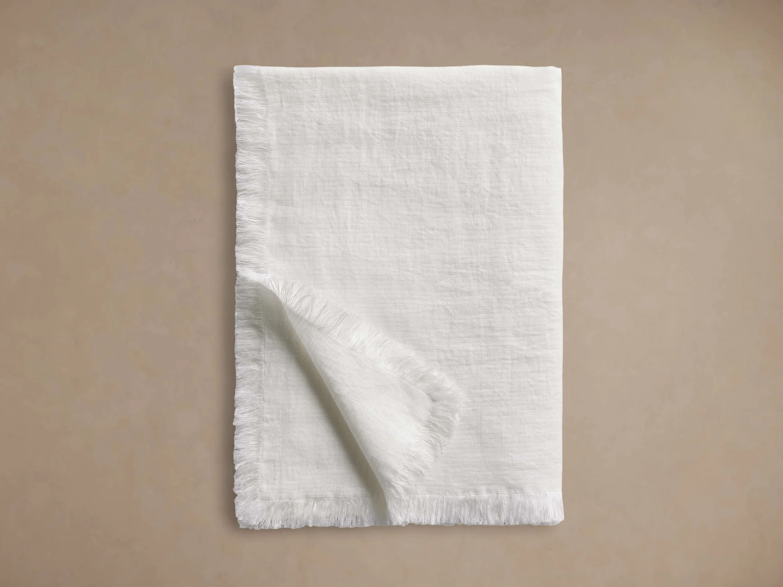 080_Linen Selvedge Throw – Arhaus.jpg