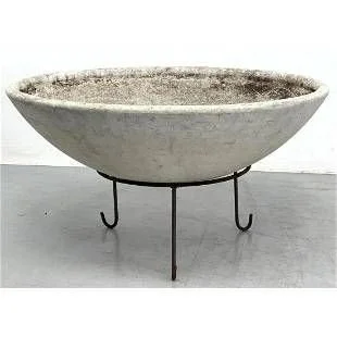 098_Lg Willy Guhl Vasque Round Planter. With.jpg