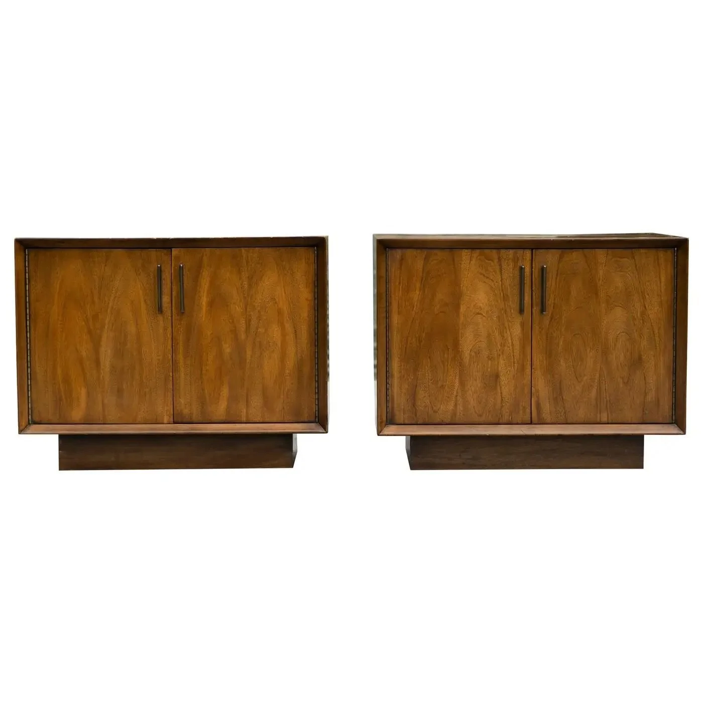 145_Pair Lane Bookmatched Paldao Walnut and .jpg