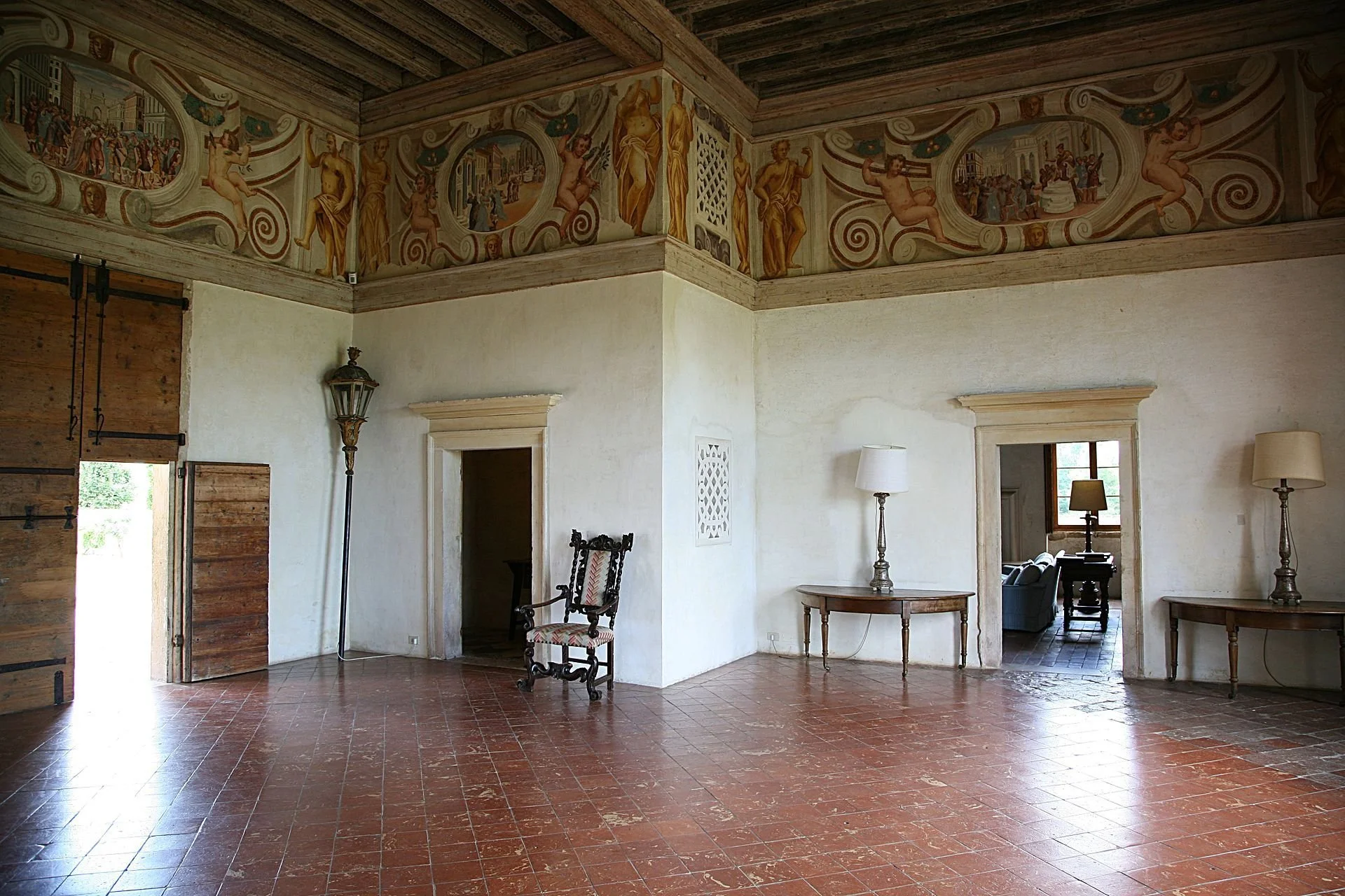 068_User_Haros_gallery 2007 - Wikimedia Comm.jpg
