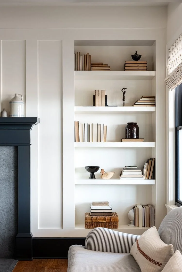 169_Built-In Bookcase with Antique Accents.jpg